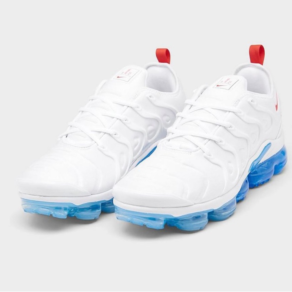 *New* MEN'S NIKE AIR VAPORMAX PLUS RUNNING SHOES Still INBOX!!🔥🔥